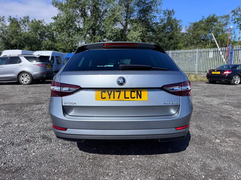 SKODA SUPERB SE L Executive Estate. 2.0 TDI 150. 6sp. Leather. Nav. DAB. 2017