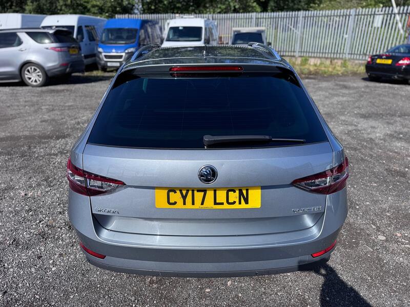 SKODA SUPERB SE L Executive Estate. 2.0 TDI 150. 6sp. Leather. Nav. DAB. 2017