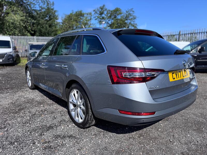 SKODA SUPERB SE L Executive Estate. 2.0 TDI 150. 6sp. Leather. Nav. DAB. 2017