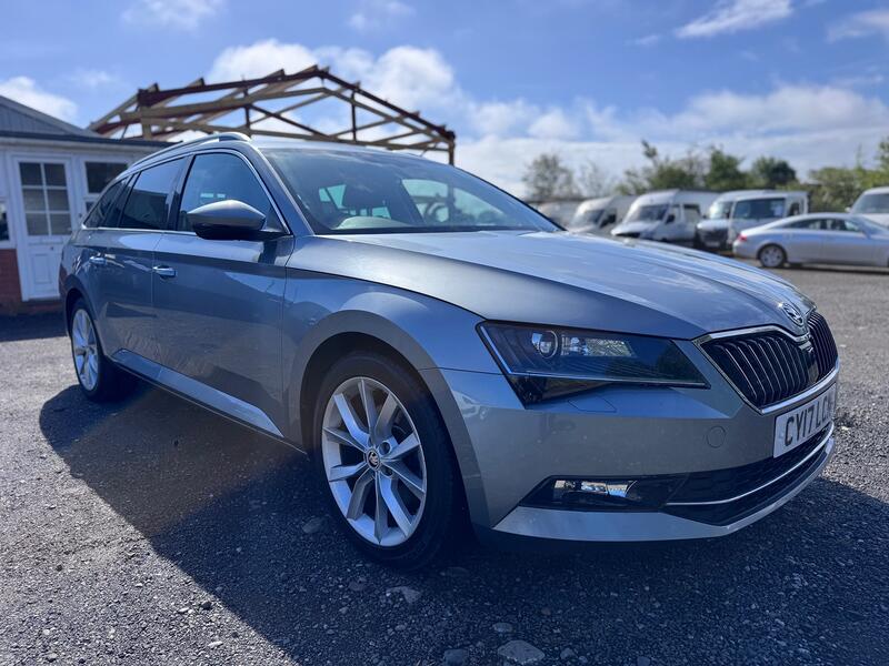 SKODA SUPERB SE L Executive Estate. 2.0 TDI 150. 6sp. Leather. Nav. DAB. 2017