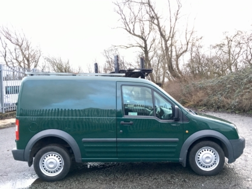 FORD TRANSIT CONNECT T220 LX SWB 90 TDCI  AIR CON  2009