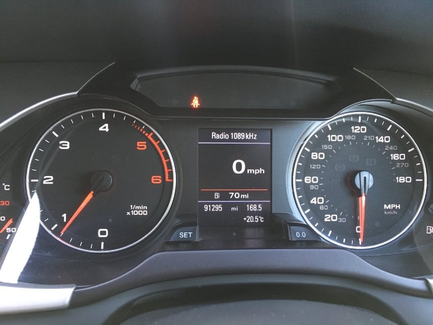 AUDI A4 2.0 TDi 143 S-Line Start Stop. 2010