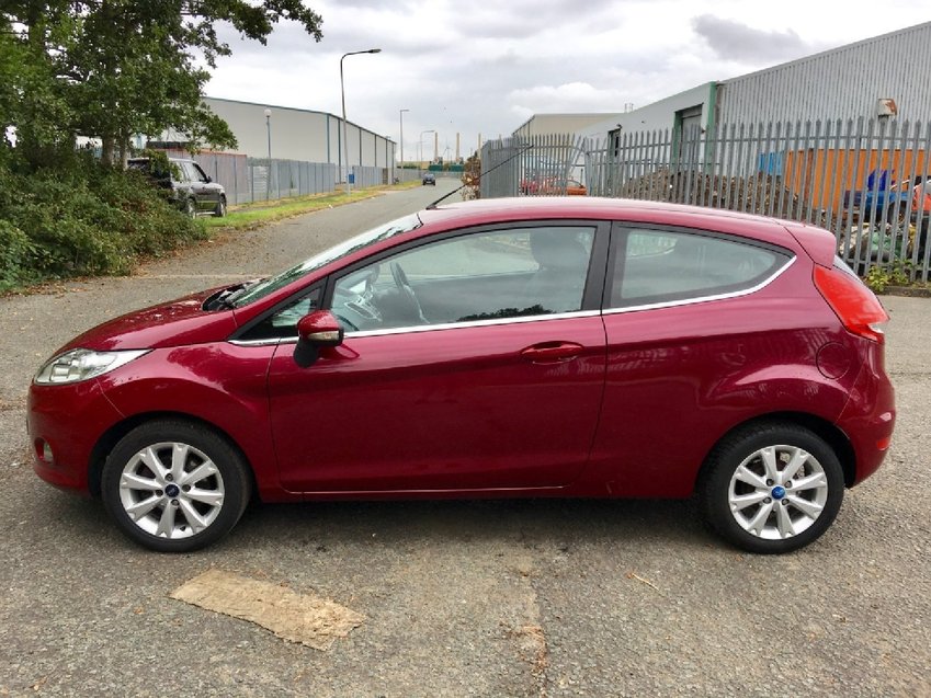 FORD FIESTA 1.25i 82 Zetec 2010