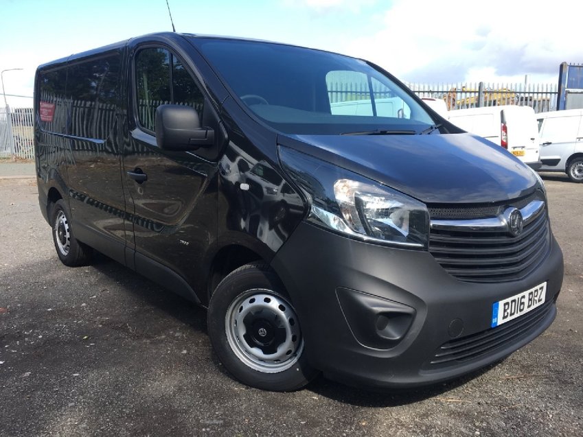 VAUXHALL VIVARO CDTi 120 ecoFLEX BiTurbo L1H1 SWB Euro5 Start-Stop 2900 2016