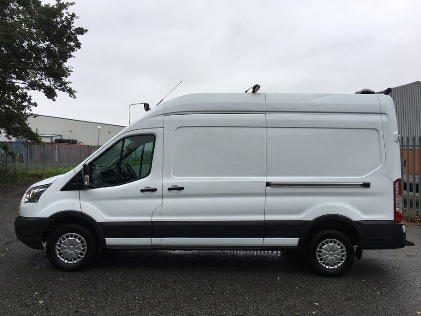 FORD TRANSIT TDCi 125 RWD L3H3 LWB + 110v Inverter. 2014