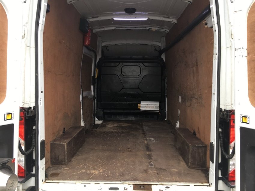 FORD TRANSIT TDCi 125 RWD L3H3 LWB + 110v Inverter. 2014