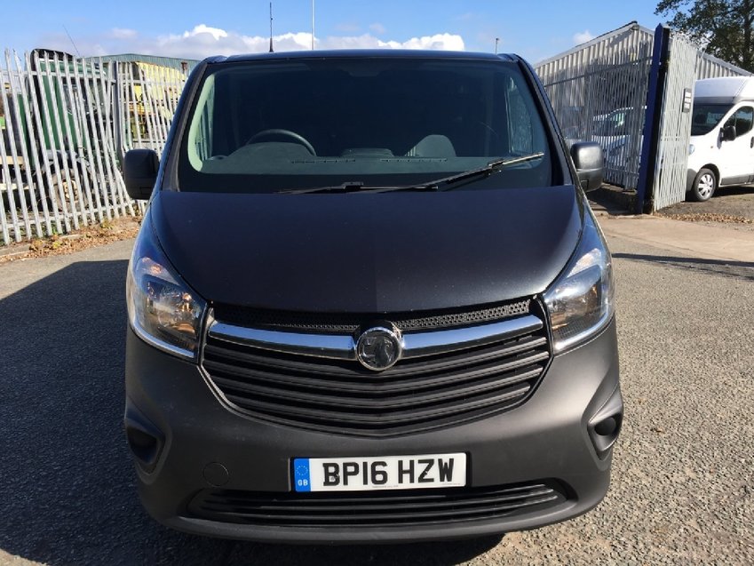 VAUXHALL VIVARO 1.6CDTi. 120PS BiTurbo ecoFLEX. AIR CON. Black Diesel Van 87k  2016