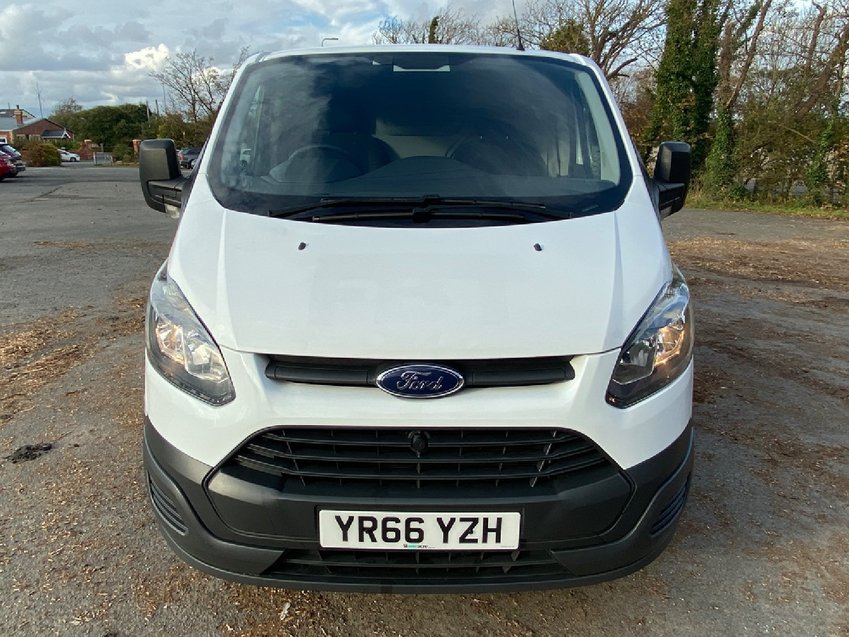 FORD TRANSIT TDCi 125 L1H1 SAT NAV. AIRCON. DAB. HEATED SEATS. 2016