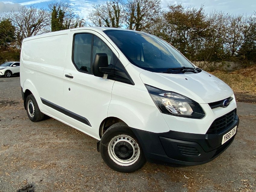 FORD TRANSIT TDCi 125 L1H1 SAT NAV. AIRCON. DAB. HEATED SEATS. 2016