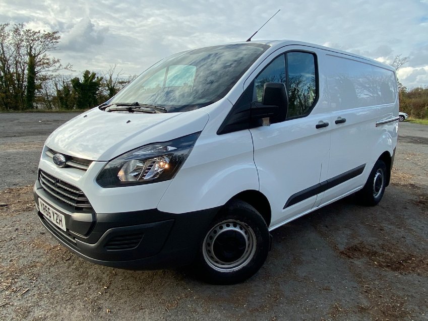 FORD TRANSIT TDCi 125 L1H1 SAT NAV. AIRCON. DAB. HEATED SEATS. 2016