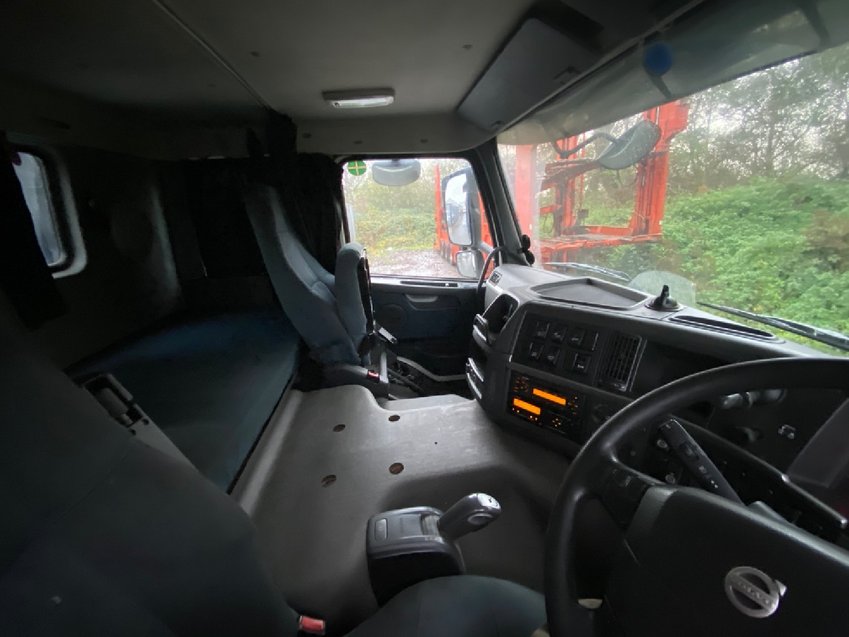 VOLVO FM  6x2 with Transporter Engineering Car Transporter Trailer 2013