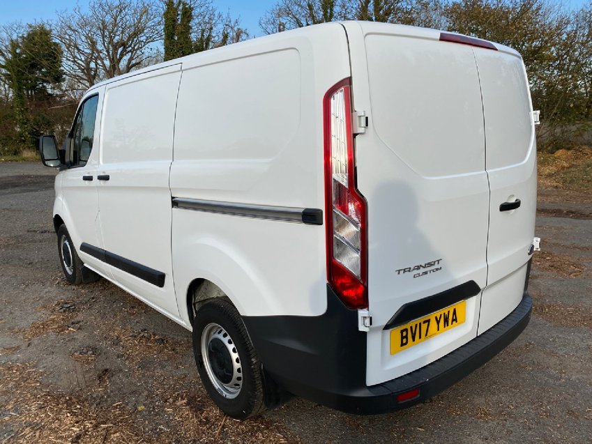 FORD TRANSIT Custom 2.0TDCi 105PS 290 Diesel Van. EURO 6 2017