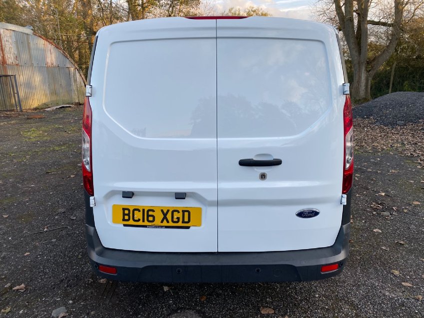 FORD TRANSIT CONNECT 1.5 TDCi 200. 100BHP AIRCON. PARKING SENSORS. DAB. EURO 6. 42k 2016