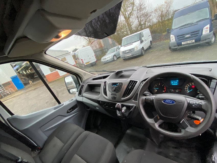 FORD TRANSIT TDCi 125 L3H3 Glass Carrier Van . FSH .  LWB Hi Roof Van.  2015