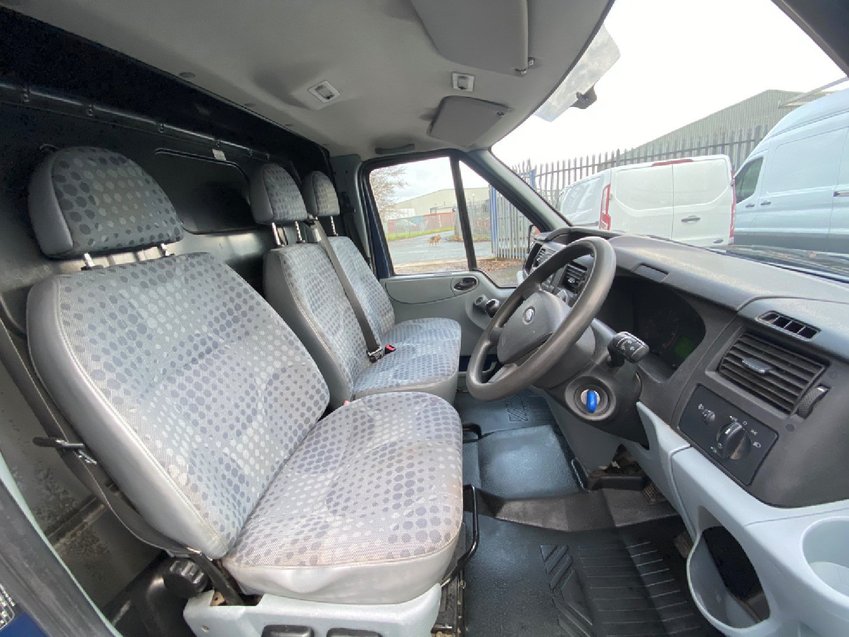 FORD TRANSIT 2.2 TDCi 115 MWB 330 + AIR CON. NO VAT 2011