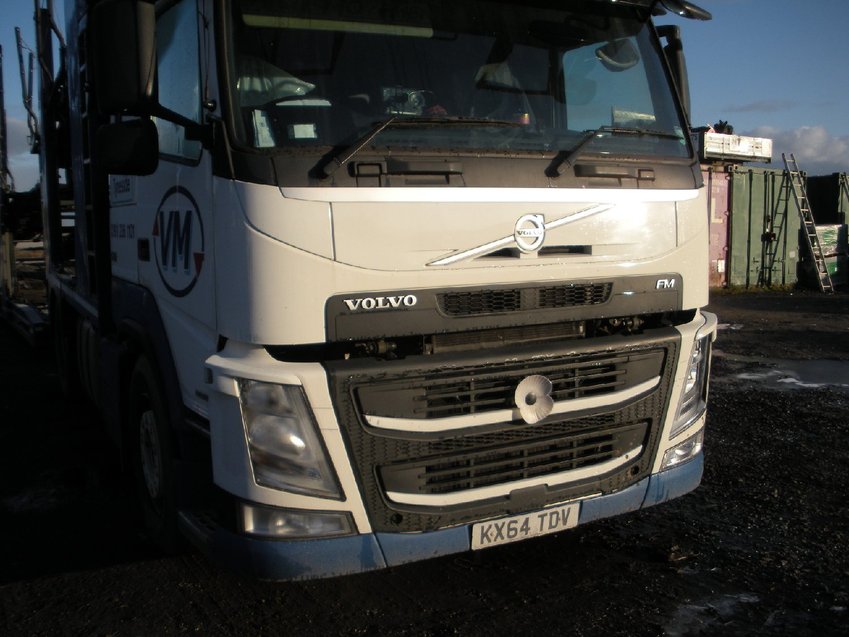 VOLVO FM  420 With Transporter Engineering EVO 4 Car Transporter. 2014