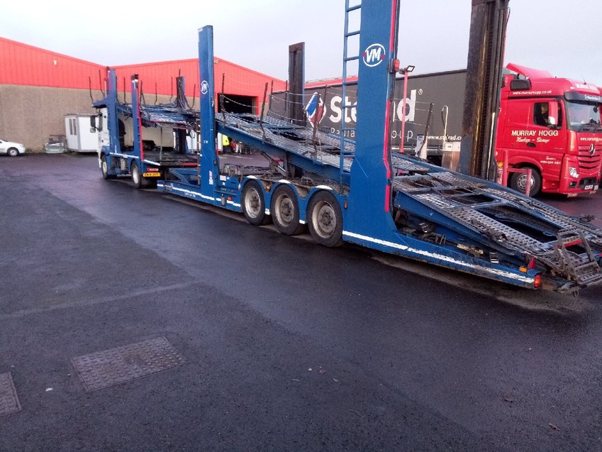 VOLVO FM  420 With Transporter Engineering EVO 4 Car Transporter. 2014