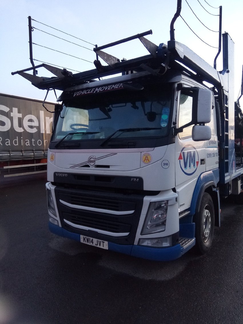 VOLVO FM  420 With Transporter Engineering EVO 4 Car Transporter. 2014