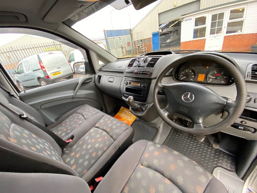 MERCEDES-BENZ VITO 109 CDi SWB 109 CDi Compact 2010