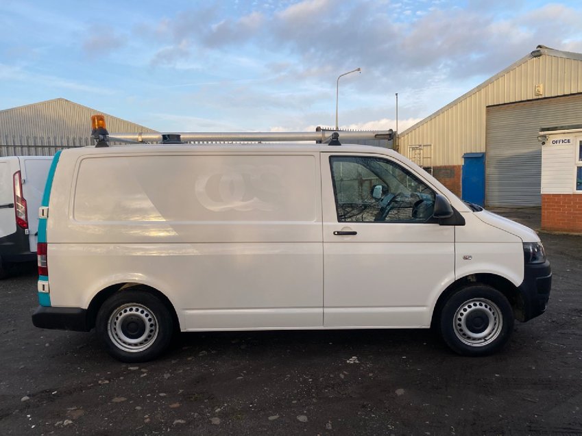 VOLKSWAGEN TRANSPORTER TDi SWB Ionic Reach and Wash Window Cleaning Water purifier van 2013