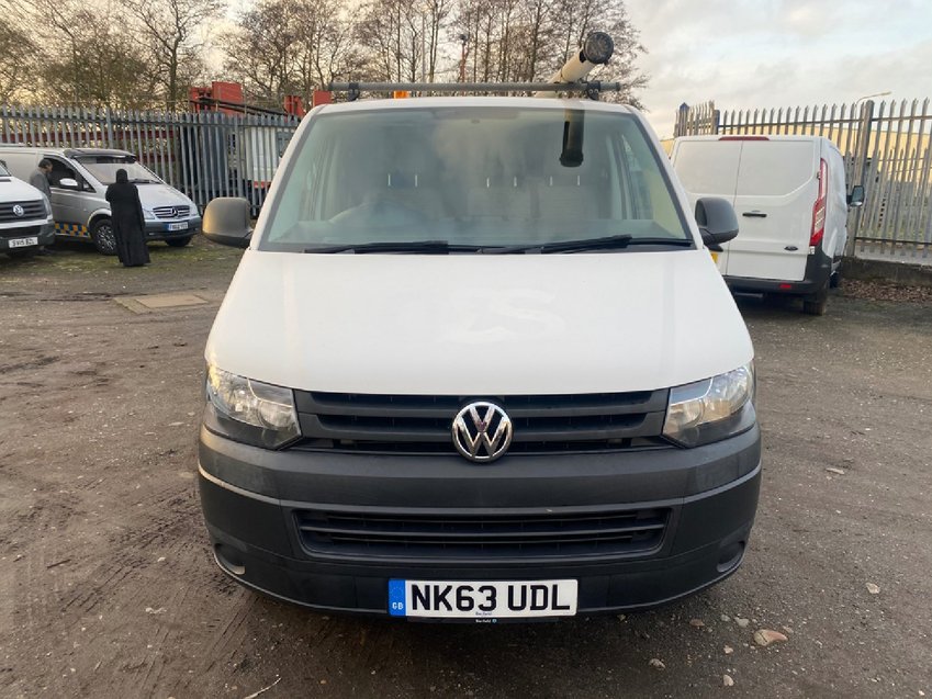 VOLKSWAGEN TRANSPORTER TDi SWB Ionic Reach and Wash Window Cleaning Water purifier van 2013