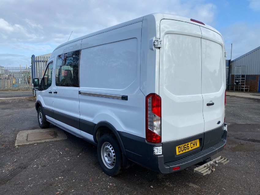 FORD TRANSIT MK8 2.2 TDCi. 9 Seat Crew van. AIRCON. 64k 1 Owner 2016