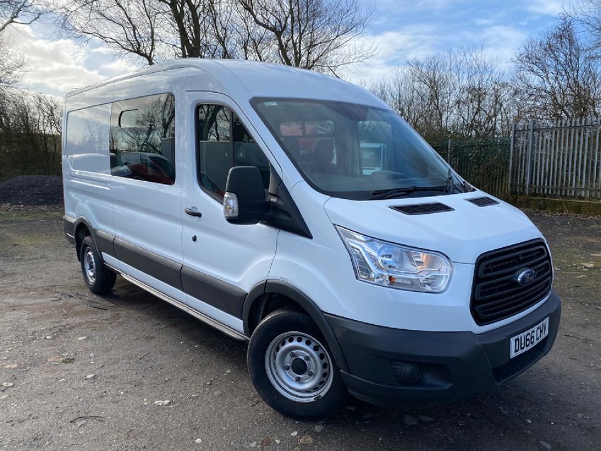 FORD TRANSIT MK8 2.2 TDCi. 9 Seat Crew van. AIRCON. 64k 1 Owner 2016