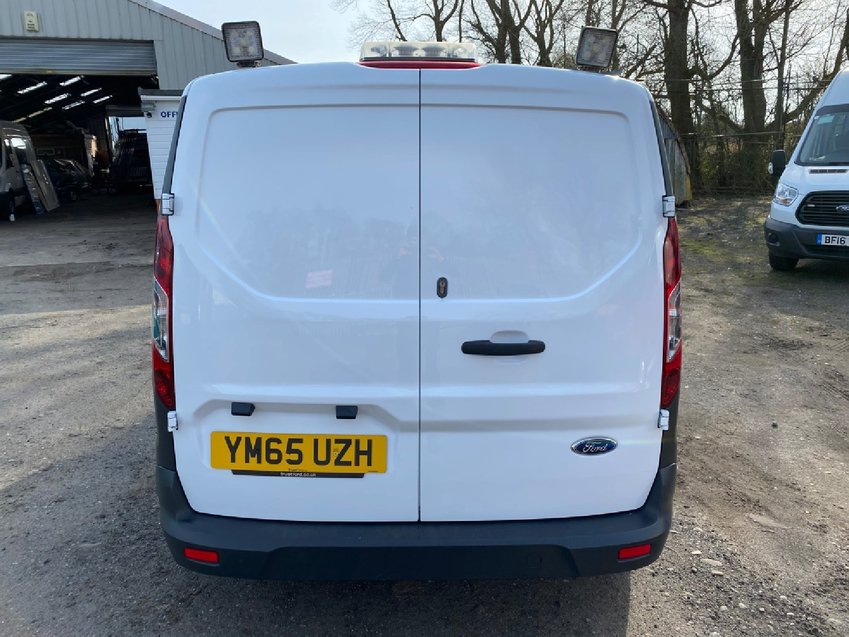 FORD TRANSIT CONNECT TDCi 95 L2H1 LWB 240 with 2500W Inverter and Handwash.  2016