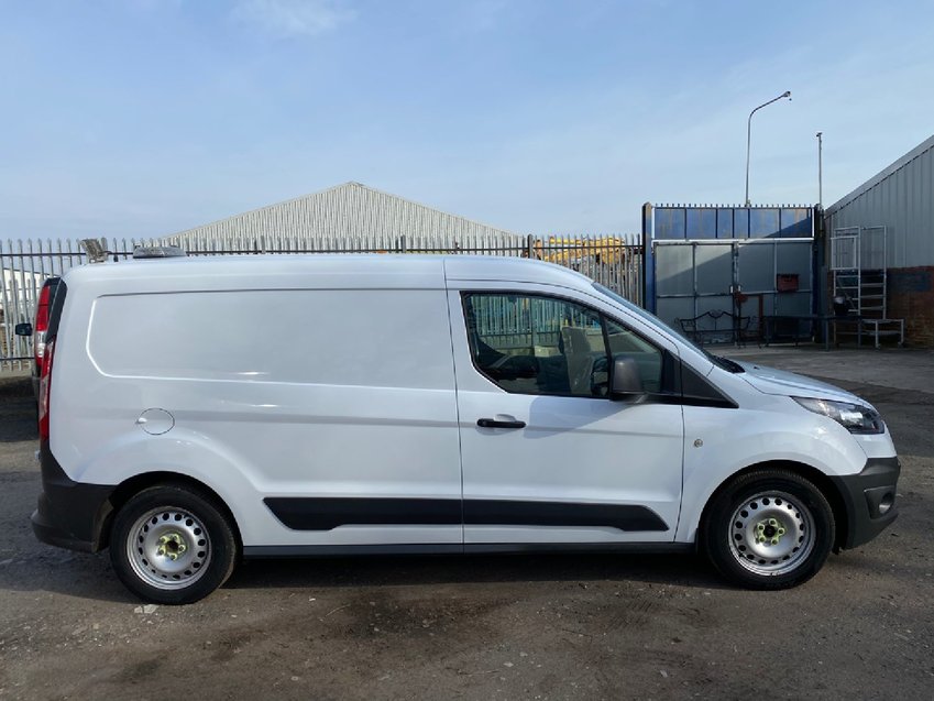 FORD TRANSIT CONNECT TDCi 95 L2H1 LWB 240 with 2500W Inverter and Handwash.  2016
