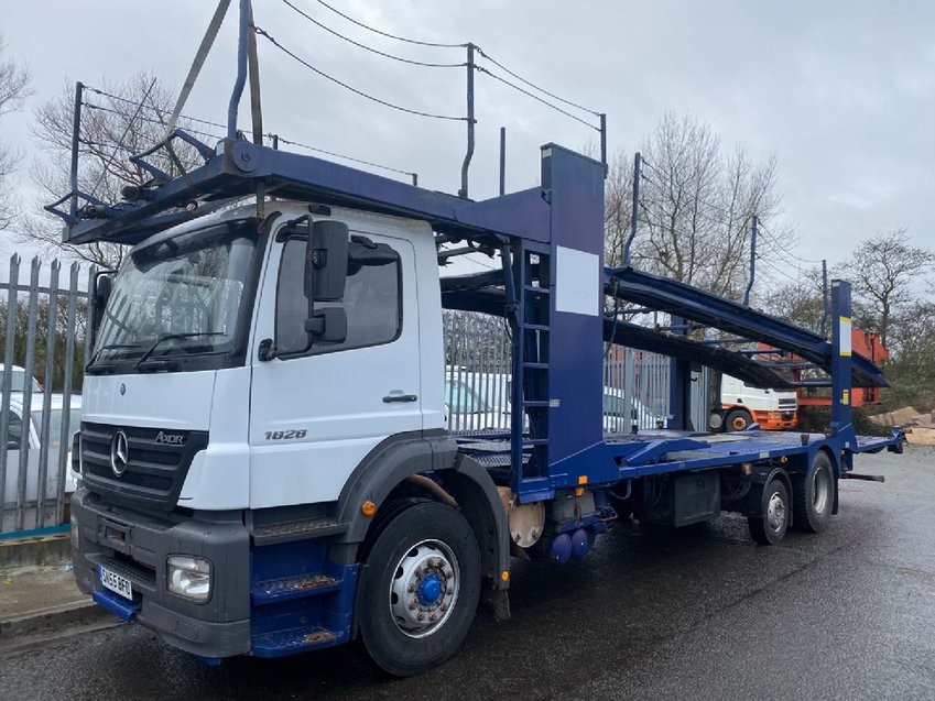 MERCEDES-BENZ AXOR 1828 + 7 Car Transporter.  Belle body.  2005