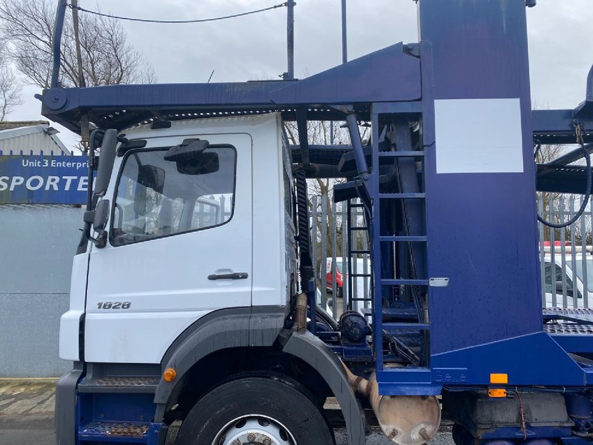 MERCEDES-BENZ AXOR 1828 + 7 Car Transporter.  Belle body.  2005