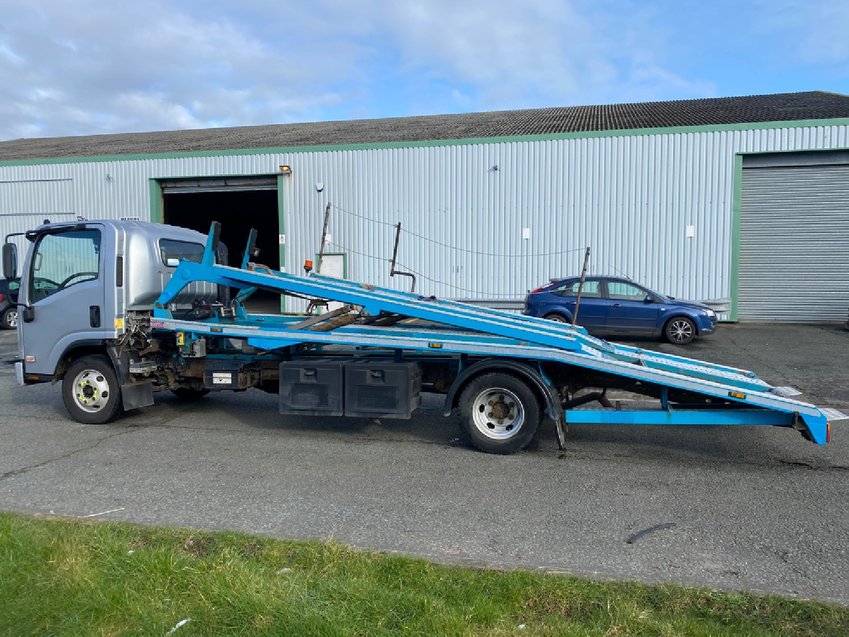 ISUZU N75.190 75H + Roger Dyson 2 Car Transporter body. + Winch  2012