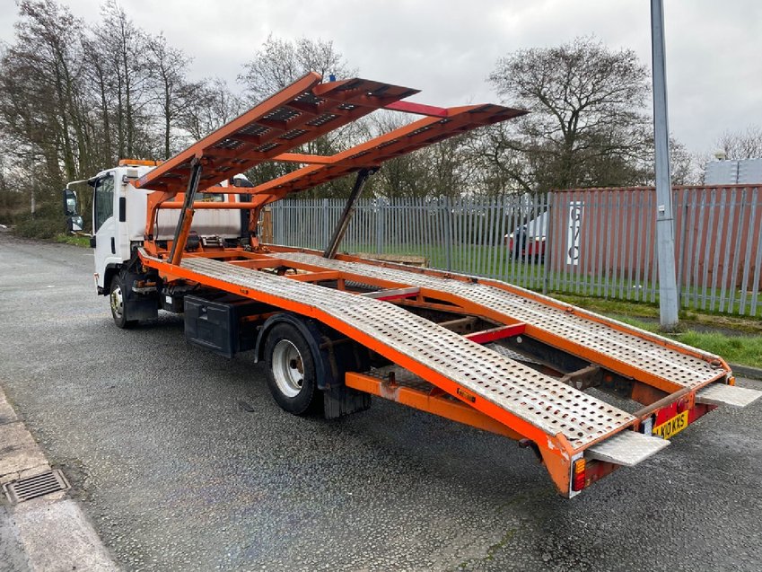 ISUZU N75.190 75M 2 Car Transporter + Roger Dyson Body. + Winch 2010