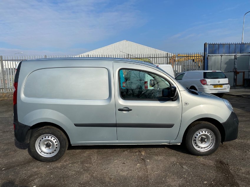 RENAULT KANGOO dCi 90 ML 20 with AIRCON. 66k NO VAT 2013