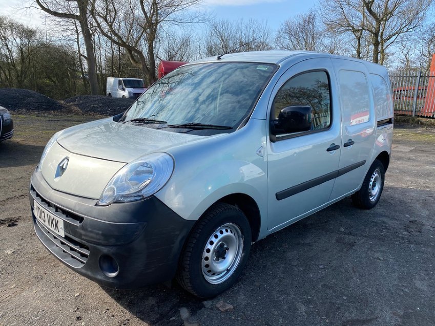 RENAULT KANGOO dCi 90 ML 20 with AIRCON. 66k NO VAT 2013