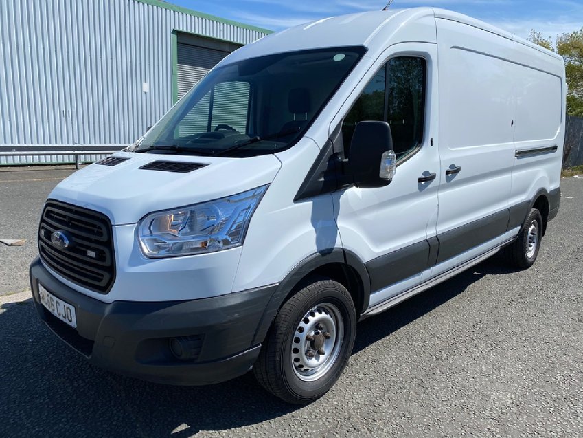 FORD TRANSIT TDCi 125 RWD L3H2 LWB Diesel Van only 39K FSH 2017