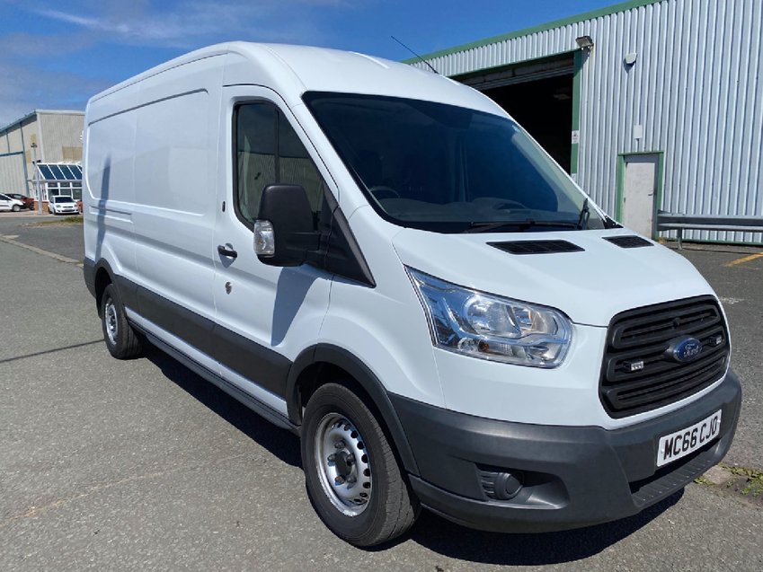 FORD TRANSIT TDCi 125 RWD L3H2 LWB Diesel Van only 39K FSH 2017