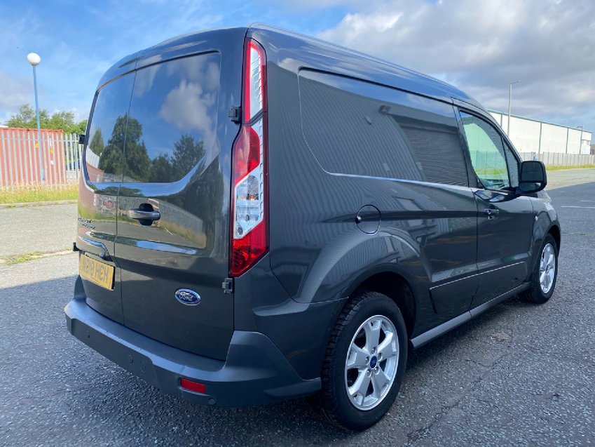 FORD TRANSIT CONNECT 1.5 TDCi 120  200 Limited Metallic Grey.  2018