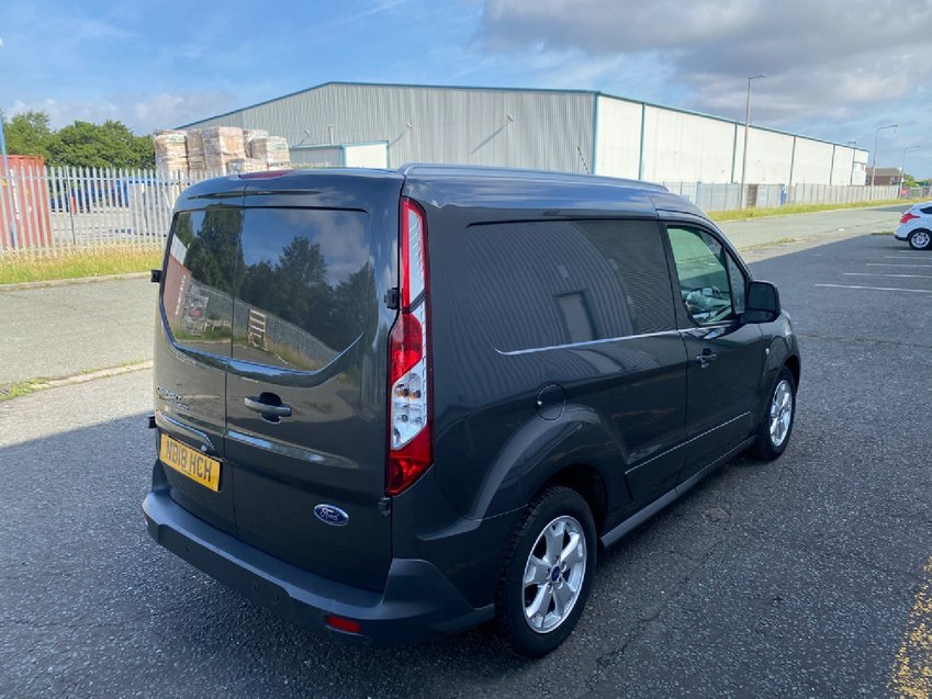 FORD TRANSIT CONNECT 1.5 TDCi 120  200 Limited Metallic Grey.  2018