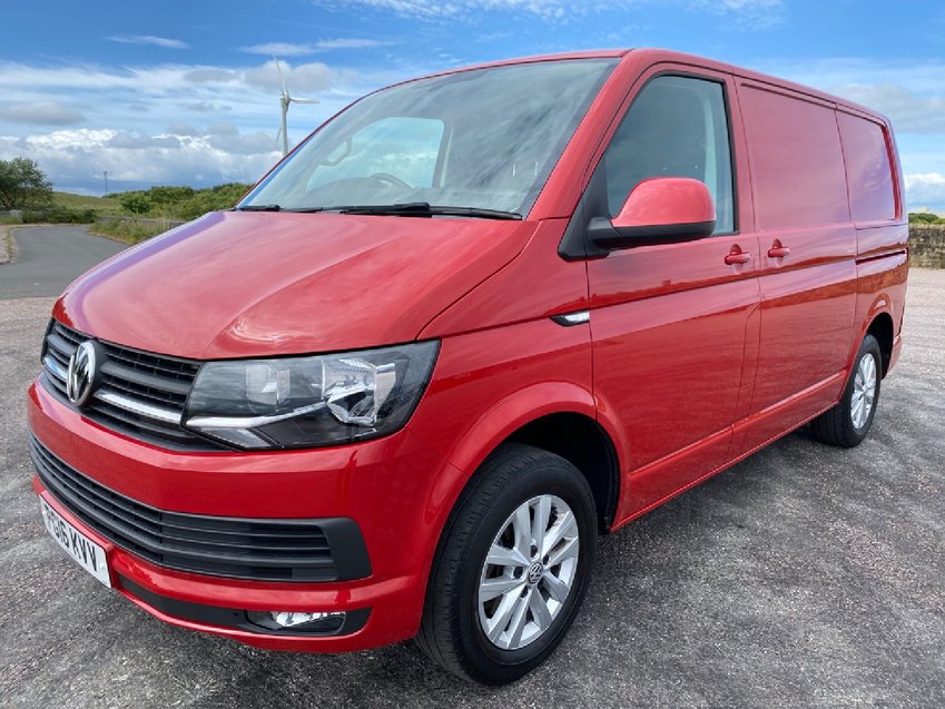 VOLKSWAGEN TRANSPORTER T6 HIGHLINE BLUEMOTION T28 102  2016