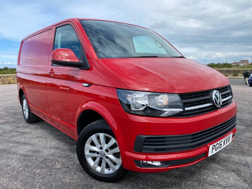 VOLKSWAGEN TRANSPORTER T6 HIGHLINE BLUEMOTION T28 102  2016