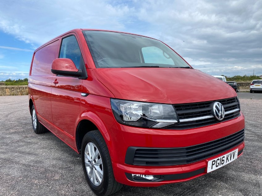 VOLKSWAGEN TRANSPORTER T6 HIGHLINE BLUEMOTION T28 102  2016