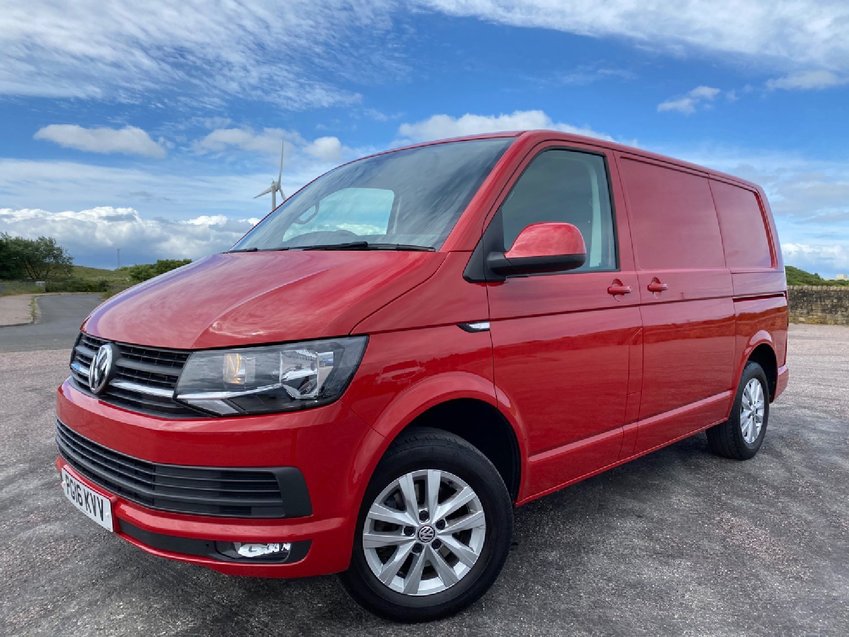 VOLKSWAGEN TRANSPORTER T6 HIGHLINE BLUEMOTION T28 102  2016