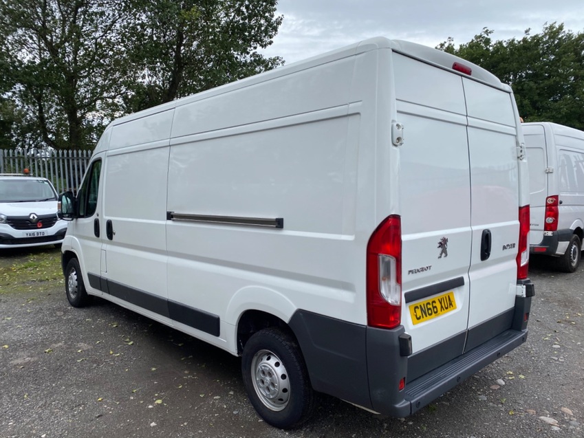 PEUGEOT BOXER BLUE HDI 335 L3H2 PROFESSIONAL EURO 6 SATNAV. AIRCON. CRUISE. DAB. 2016