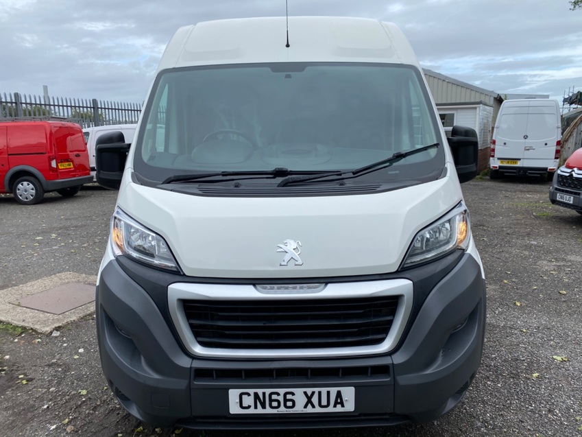 PEUGEOT BOXER BLUE HDI 335 L3H2 PROFESSIONAL EURO 6 SATNAV. AIRCON. CRUISE. DAB. 2016