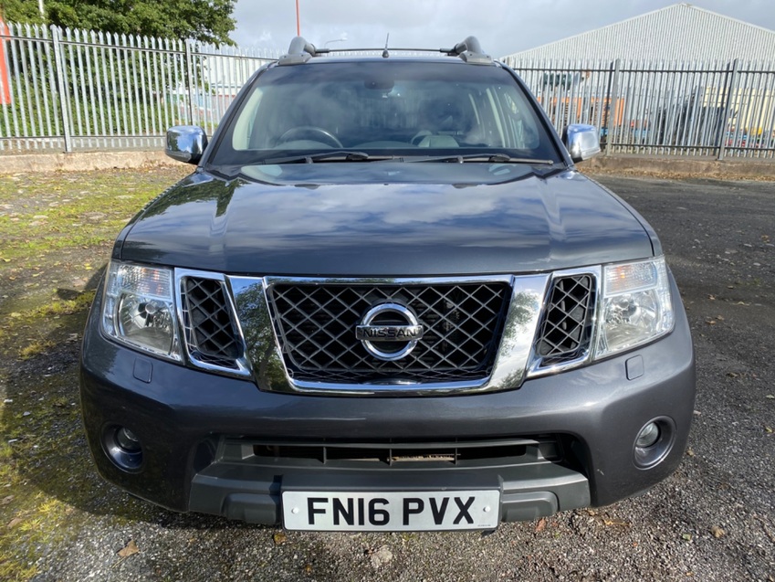 NISSAN NAVARA DCI TEKNA 4X4 Double Cab. 2016