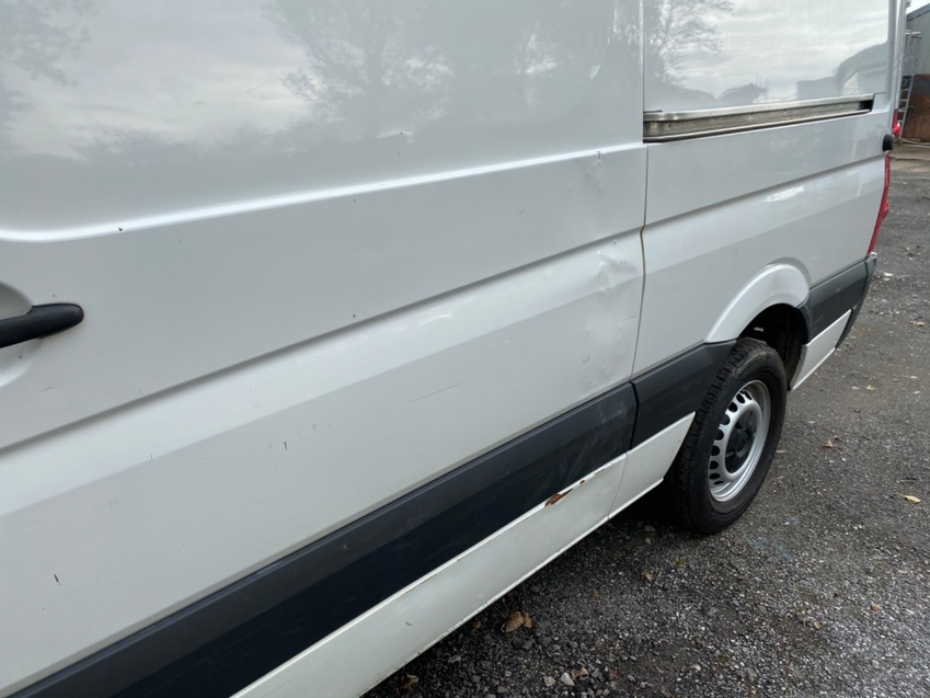 VOLKSWAGEN CRAFTER CR35 TDI MWB High Roof Panel Van. 2016