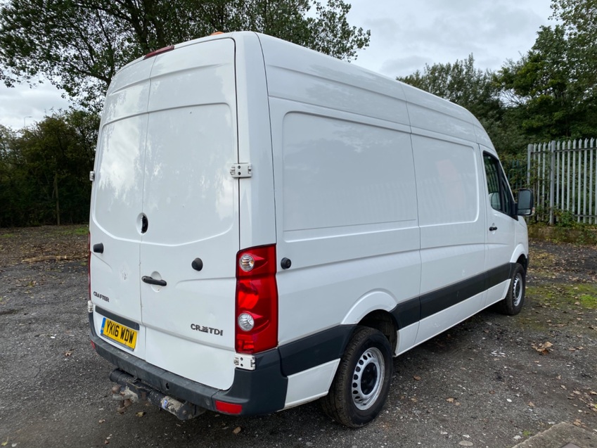 VOLKSWAGEN CRAFTER CR35 TDI MWB High Roof Panel Van. 2016