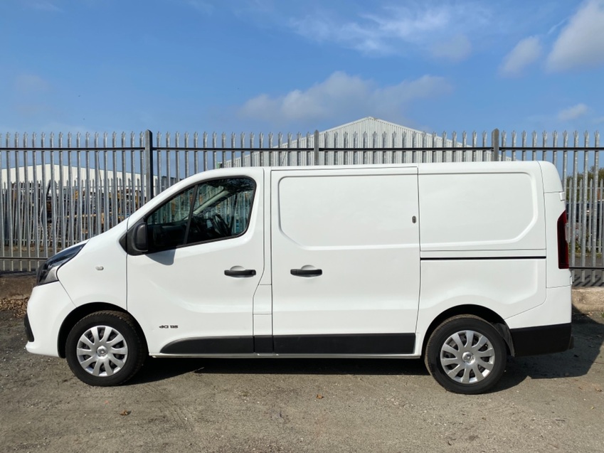 RENAULT TRAFIC SL27 BUSINESS PLUS DCI  37k 2016