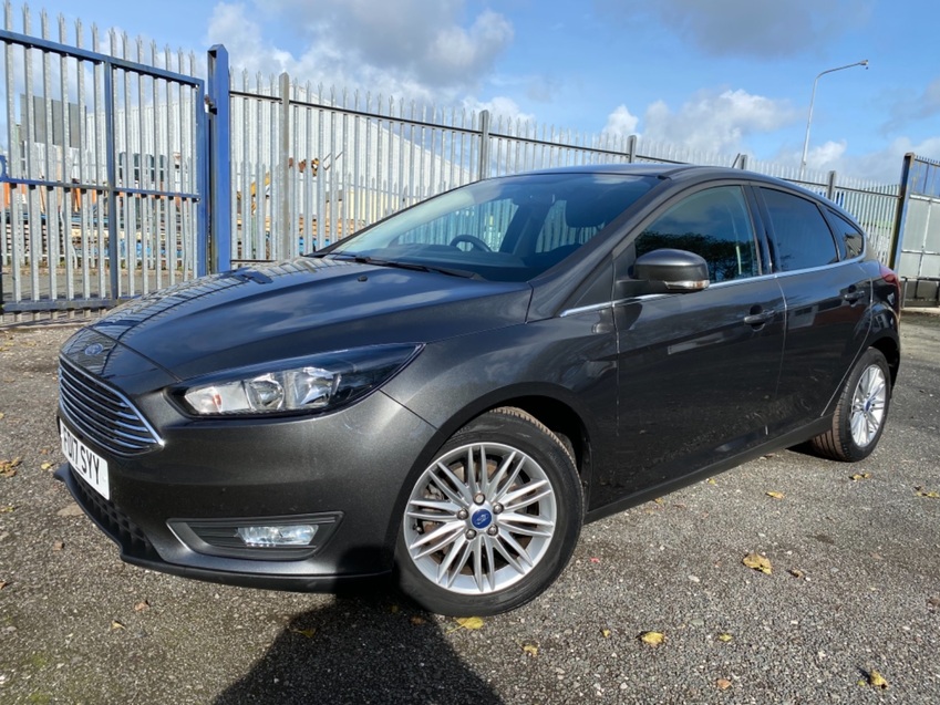 FORD FOCUS ZETEC EDITION 1.0T PETROL. SATNAV. DAB. AIRCON. 2017